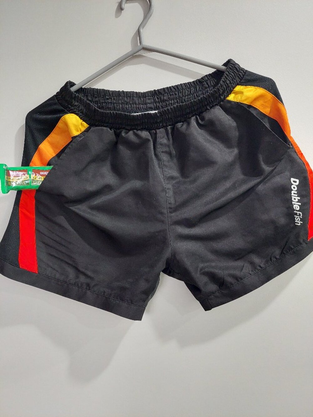 Double Fish DF008B Shorts Youth L/Y12-14 yellow orange Strips Table Tennis